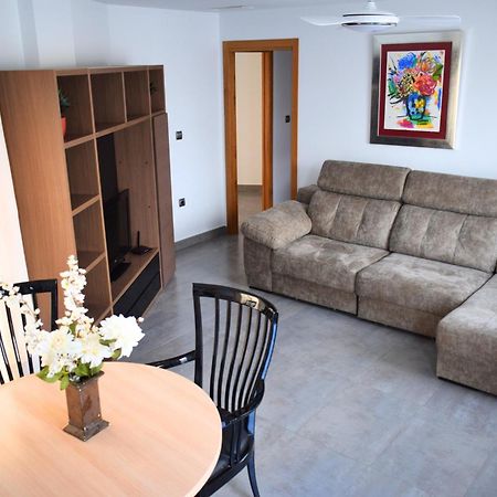 Alojamientos Yecla Centro By Casa De La Feria Del Mueble イエクラ エクステリア 写真